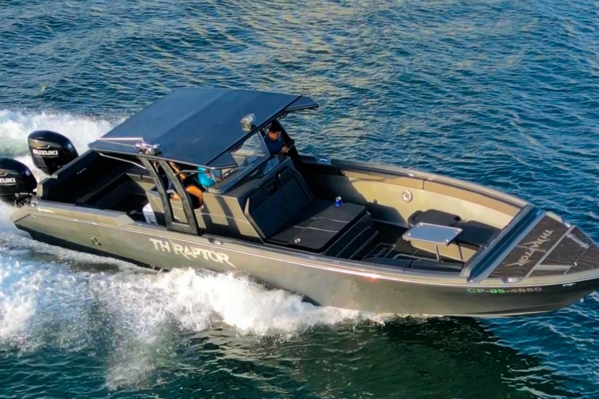 Raptor — Lancha rápida 41 ft